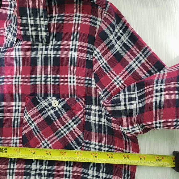 Hot Topic Button Down - Picture 5 of 5